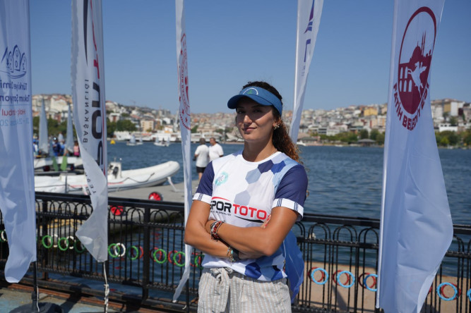 Fatih Belediyesi Kano ve Kürek Sporcusu Senay Yılmaz Milli Takımda!