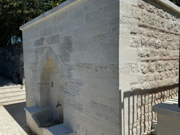 Hacı Piri Sokağı Çeşmesi Suyla Buluştu