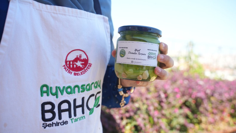 Vatandaşlarımız, Ayvansaray Bahçe'nin Yeşil Domates Turşusu Atölyesi'nde Buluşuyor