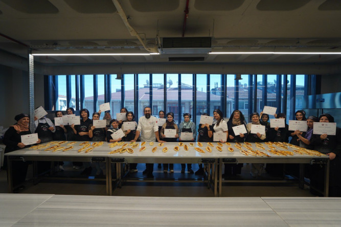 KARINCA El Emeği Eğitim Birimi'nden Geleneksel Lezzetler: GastroSanat'ta Pide Yapım Atölyesi