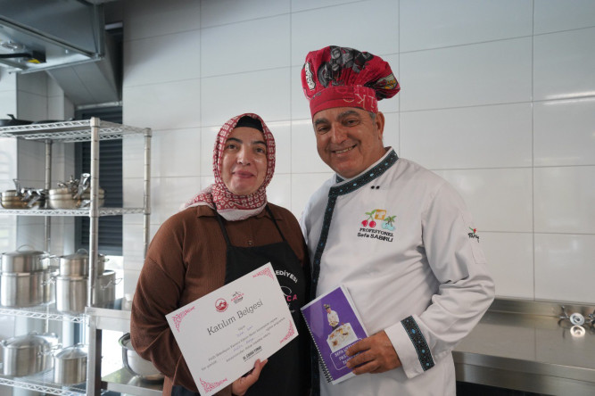 KARINCA El Emeği Eğitim Birimi'nde Muffin Atölyesi: Silivrikapı'da Lezzetin Sırları Öğrenildi