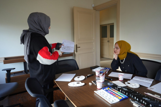 Miras Fatih'in Bâlâ Külliyesi Muvakkithânesi'ndeki Mimari Çizim Atölyesi ile Geleneksel Teknikler Yeniden Hayat Buluyor