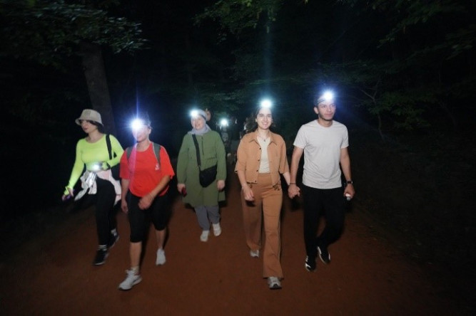 IŞIKLI GECE YÜRÜYÜŞÜ