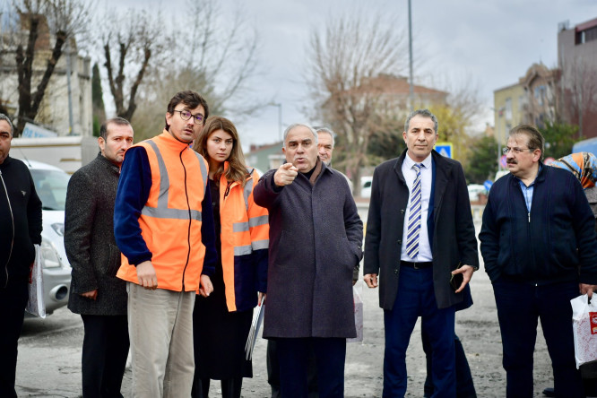 Başkan Turan, Topkapı Kaleiçi Meydanı Projesi Çalışmalarını İnceledi