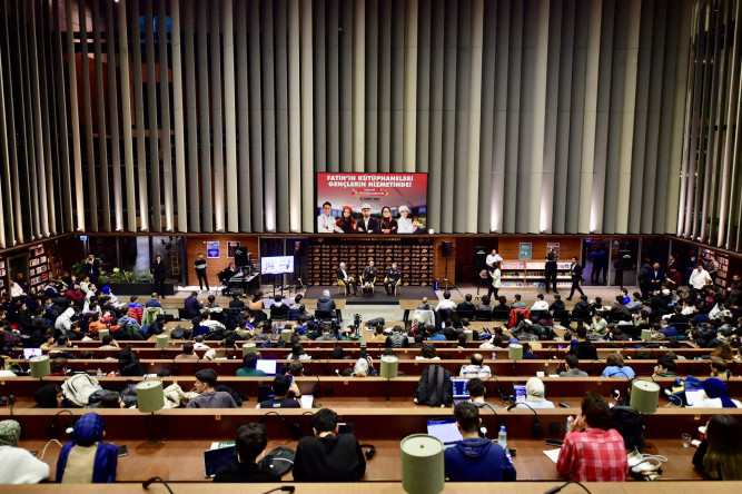 Yeni Yıla, Bakan Kacır, Başkan Turan ve İlk Astronotumuz Alper Gezeravcı ile Fatih Merkez Kütüphanesi'nde Adım Attık