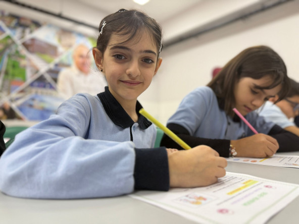 Fatih Belediyesi Bilgi Evleri: Öğrencilerimiz Fen Deney Atölyesi'nde Bilimin Keyifli Dünyasıyla Buluşuyor