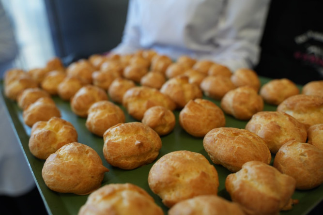 KARINCA El Emeği Eğitim Birimi'nden Profiterol Eğitimi: GastroSanat'ta Lezzetin Sırları