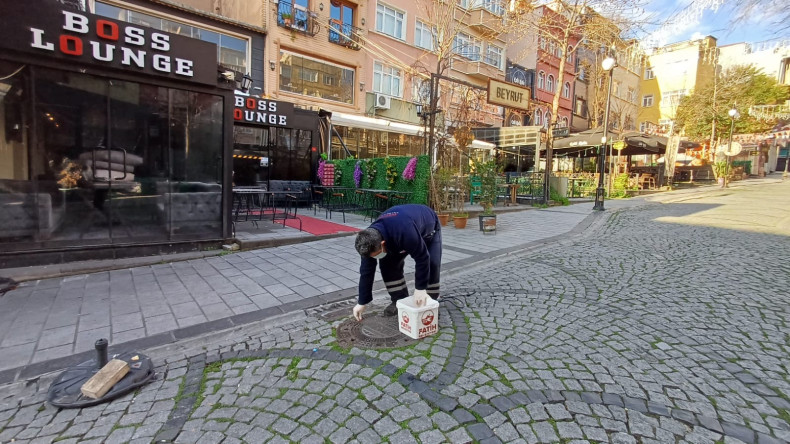 Fatih Belediyesi'nin İlaçlama Çalışmaları Aralıksız Devam Ediyor