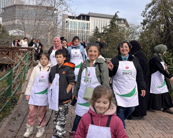 Yedikule & Ayvansaray Bahçe'den Yeşil Rota: Tıbbi Bitkilerin Dünyasında Doğanın İzinde Bir Keşif