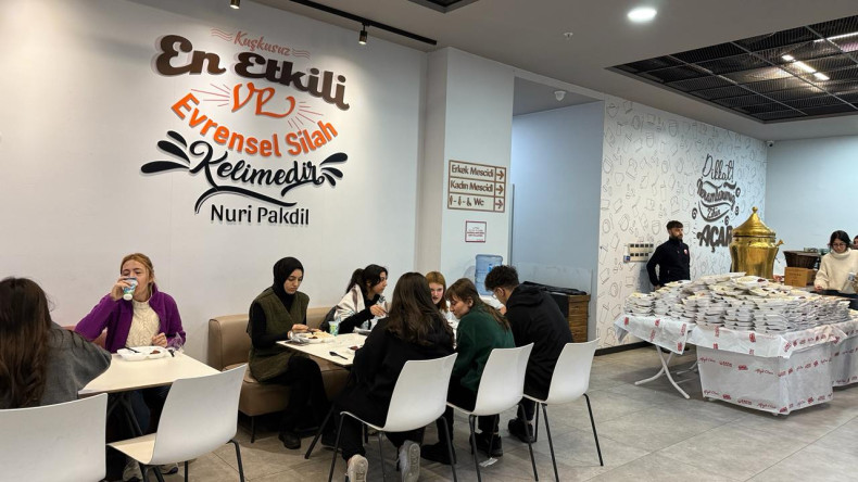 Fatih Kütüphaneleri'nde Her Hafta Sürpriz İkramlar, Ders Molalarını Şenlendiriyor