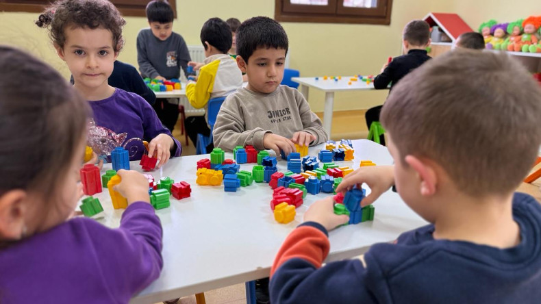 Fatih Belediyesi Çocuk Durakları: Miniklerimiz İçin Okula Hazırlık Desteği