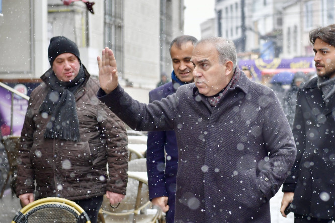 Başkan Turan, Kapalıçarşı ve Gedikpaşa'da Esnaf ve Vatandaşlarla Buluştu