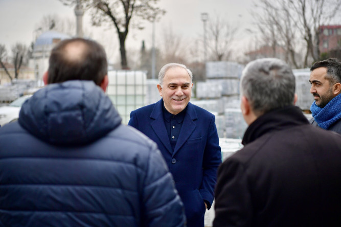 Başkan Turan, Topkapı Kaleiçi Meydanı'nda Devam Eden Çalışmaları Yerinde İnceledi