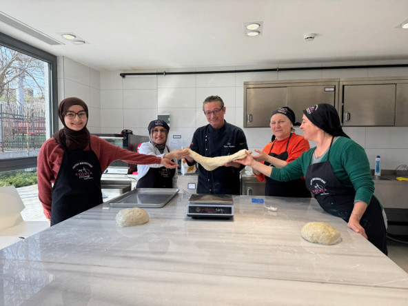 Silivrikapı'da Ramazan'a Özel Börek Yapımı: Geleneksel Lezzetler ve Ustalık Buluşuyor