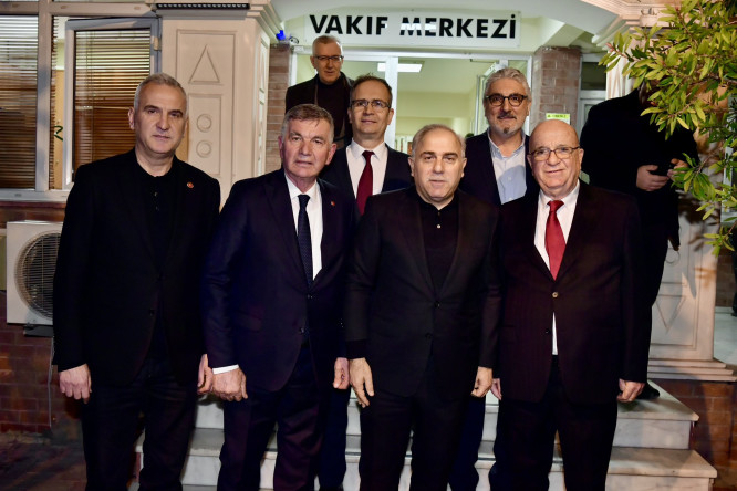 Başkan Turan, TBMM 29. Başkanı Mustafa Şentop ile Rumeli Türkleri Vakfı'nın İftar Programına Katıldı