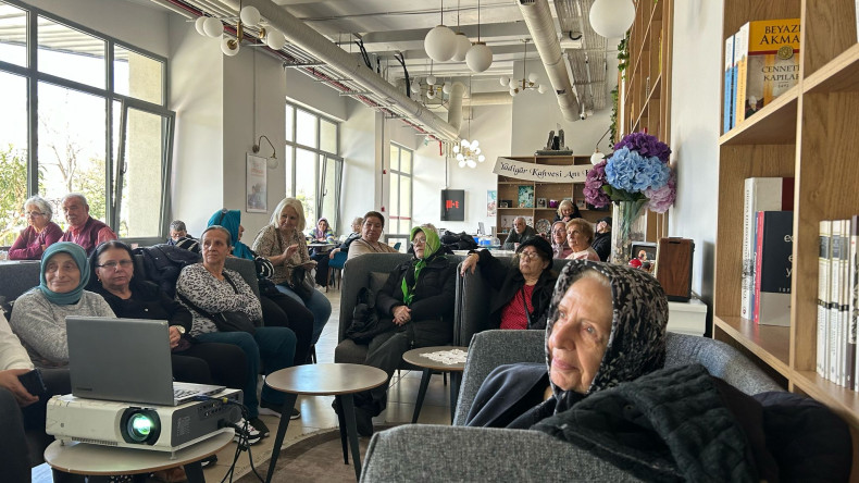 Kadın ve Aile Birimimizden Yadigâr Kahvesi'nde Kıymetli Büyüklerimize Ramazan'a Özel Sağlıklı Beslenme Semineri