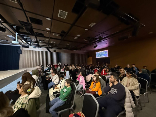 Fatih Sanat Akademisi'nde Müzik ve Sohbet: İstanbul Müziğinde Lavtanın İki Yorumcusu Bir Araya Geldi