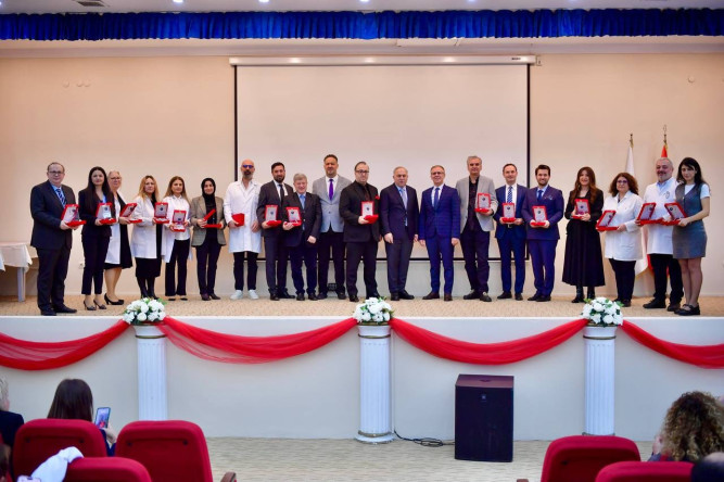 Başkan Turan, Tıp Bayramı'nda İstanbul Eğitim ve Araştırma Hastanesinde Sağlık Hizmetlerinin Kıymetli Emekçileriyle Buluştu