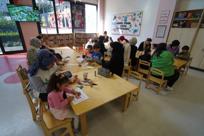 Sümbülefendi Çocuk Kütüphanesi'nde Miniklerimiz İçin Bilim ve Teknoloji Haftası Etkinlikleri