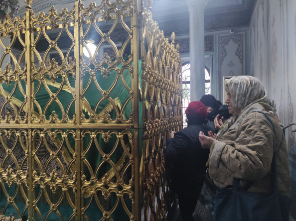 Fatih Belediyesi'nden Yadigâr Kahvesi'ndeki Kıymetli Büyüklerimize Özel Cami ve Türbe Gezisi