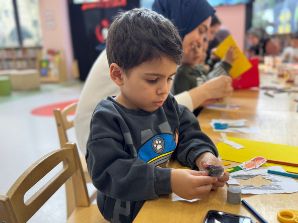 Silivrikapı Çocuk Kütüphanemizde Dünya Tiyatro Günü'ne Özel Eğitici ve Keyif Dolu Bir Etkinlik