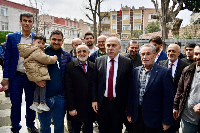 Başkan Turan, Ramazan Bayramı Öncesi Yedikule Mahallesi'nde Fatihli Esnaf ve Vatandaşlarla Buluştu