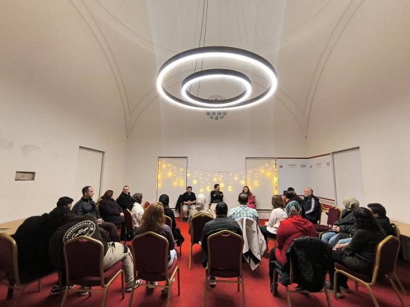 Medrese Davutpaşa, Şiir Gecesi'nde Vatandaşlarımızı Ağırlıyor