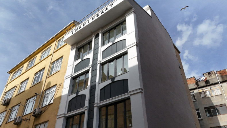 Fatih'te Kentsel Dönüşüm Devam Ediyor: Riskli Yapılar Güvenli Konutlara Dönüşüyor