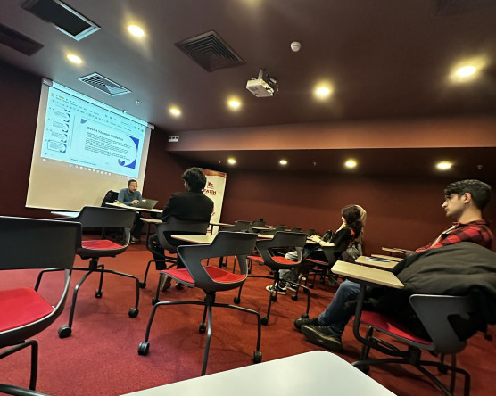 Platon'un Devleti, Fatih Merkez Kütüphanesi'nde Kütüphaneler Haftası'na Özel Olarak Yeniden Yorumlandı