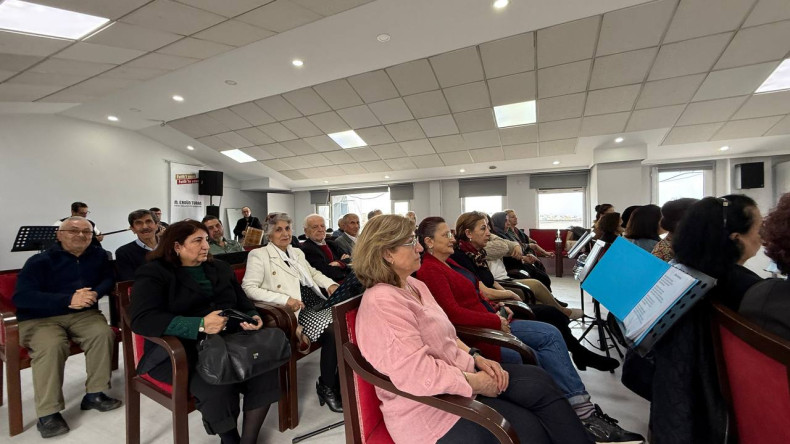 Geleneksel Ezgiler, KARINCA El Emeği Eğitim Birimimizin Halk Müziği Koro Eğitimleri ile Buluşuyor