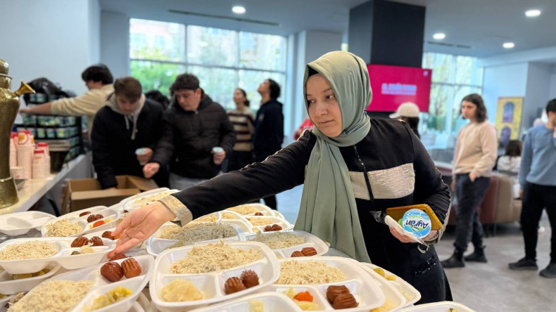 Fatih Kütüphaneleri'nde Her Hafta Sürpriz İkramlar, Ders Molalarını Şenlendiriyor