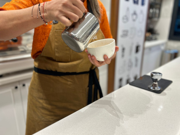 KARINCA El Emeği Eğitim Birimi'nden Barista Eğitimi: GastroSanat'ta Polis Memurlarımızla Kahvenin Etrafında Bir Buluşma