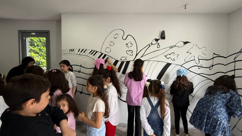 Fatih Sanat Akademisi ile Duvarlar Renklendi, Çocuklarımız Sanatla Buluştu