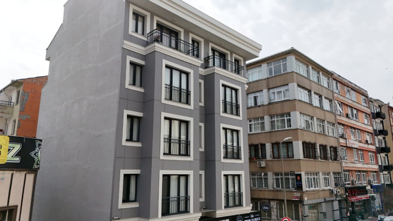 Fatih'te Kentsel Dönüşüm Devam Ediyor: Riskli Yapılar Güvenli Konutlara Dönüşüyor