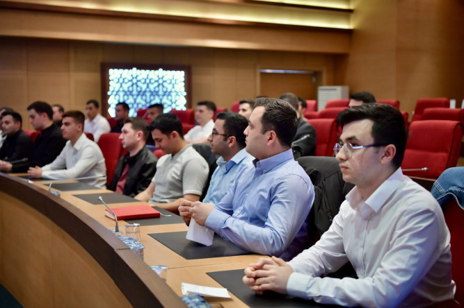 Başkan Turan, Zabıta Müdürlüğümüz Bünyesinde Eğitimlerini Tamamlayarak Göreve Başlayan Yeni Mesai Arkadaşlarımızla Bir Araya Geldi