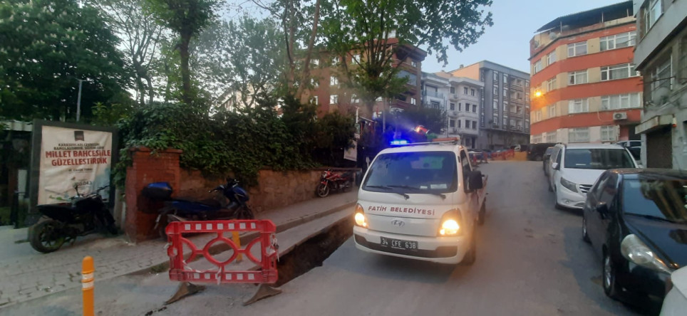 Fatih'te Yaz Hazırlıkları Sağlıkla Başlıyor: ULV Karasinek İlaçlama Hizmeti Devrede