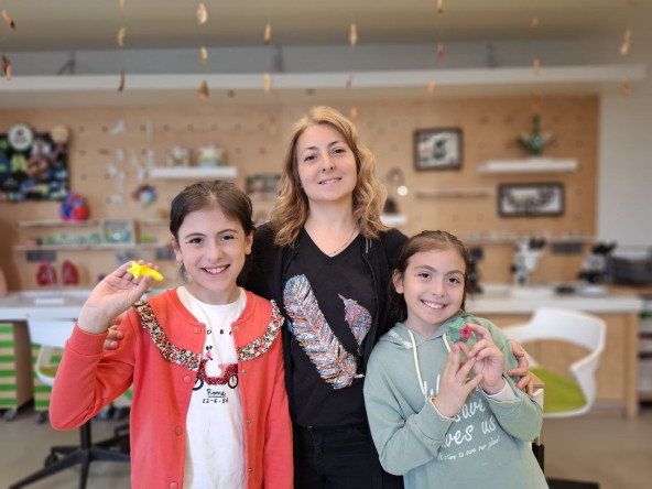 Anneler ve Çocuklarımız Bilimle Buluştu: Anneler Günü'ne Özel Sabun Yapımı Etkinliği