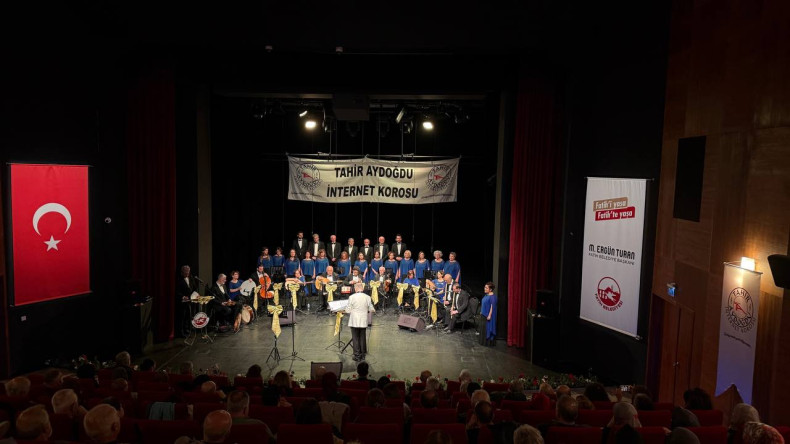 Cinuçen Tanrıkorur Anısına Düzenlenen Konser, Klasik Türk Musikisinin Zarafetini Fatih Kültür Sanat Merkezi'ne Taşıdı