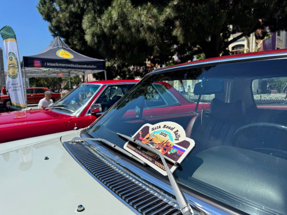 Sultanahmet Meydanı'ndan Moğolistan'a: Doğu-Batı Dostluk Rallisi İpek Yolu'nda Medeniyetler Buluşması