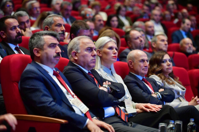 Başkan Turan, Marmara Belediyeler Birliği'nin 50. Yıl Özel Meclis ve Encümen Toplantısı'na Katıldı