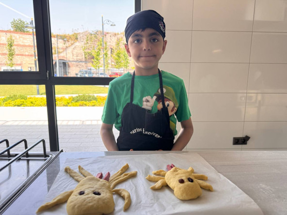 Silivrikapı'da KARINCA El Emeği Eğitim Birimimiz ile Anneler ve Çocuklarımız İçin “Ahtapot Poğaça” Keyfi