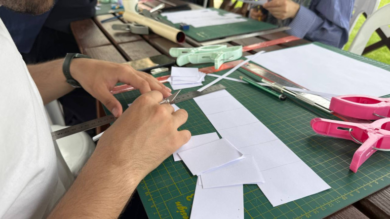 Efsaneleriyle Ünlü Yedikule Hisarı'nda Mini Defter Ciltleme Atölyesi: Tarihle Sanat Buluşuyor