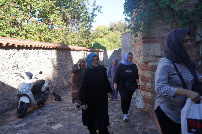 Vatandaşlarımız, “Boğaz'ın Manevi Muhafızları” Türbe Gezisi'nde Buluşuyor