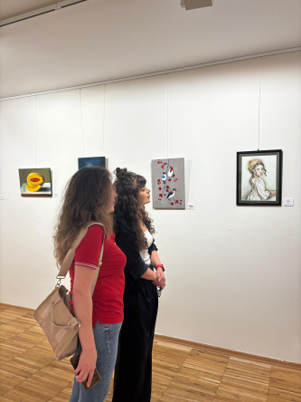 Vefanın Rengi Dijital Ortamda: Genç Sanatçılarımızın Kadırga Sanat Galerileri'ndeki İlk Sergisi Sanal Tur ile Erişimde