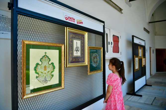 KARINCA El Emeği Eğitim Birimimizin Klasik Türk Sanatları Yıl Sonu Sergisi, Başkan Turan'ın Teşrifiyle Açıldı