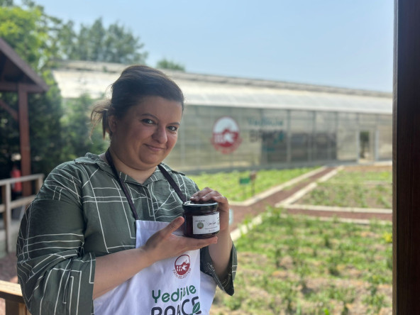 Yedikule & Ayvansaray Bahçe'den Keyif Dolu Bir "Çilek Reçeli Atölyesi”