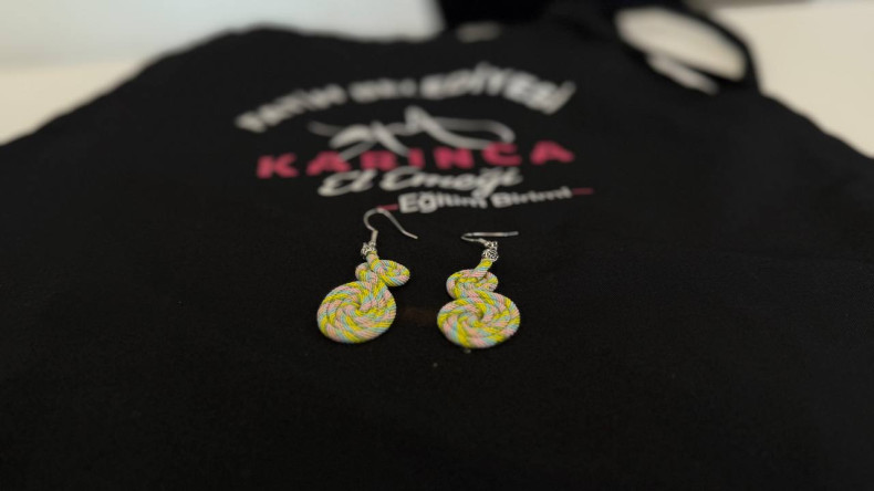 KARINCA El Emeği Eğitim Birimimiz ile Anneler Günü'ne El Emeğinden Gelen Hediye: Yavuz Selim'de Takı Tasarımı Atölyesi