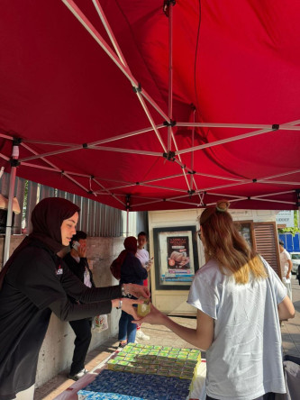 Halkla İlişkiler Ofisimizden YKS'ye Giren Öğrencilerimize ve Velilere Limonata ve Çorba İkramı