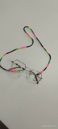 KARINCA El Emeği Eğitim Birimimiz ile Kendi Tasarımını Üretenlerin Buluşması: Hekimoğlu'nda Gözlük İpi Etkinliği