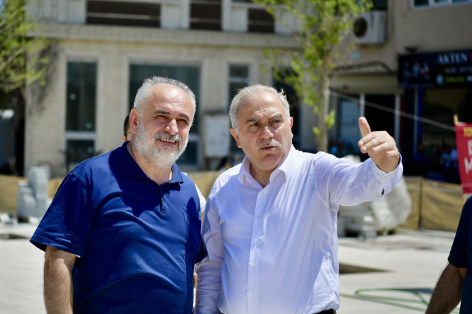 Başkan Turan, Değerli Akademisyenlerimiz ile Birlikte Topkapı Kaleiçi Meydanı'ndaki Çalışmalarımızı Yerinde İnceledi